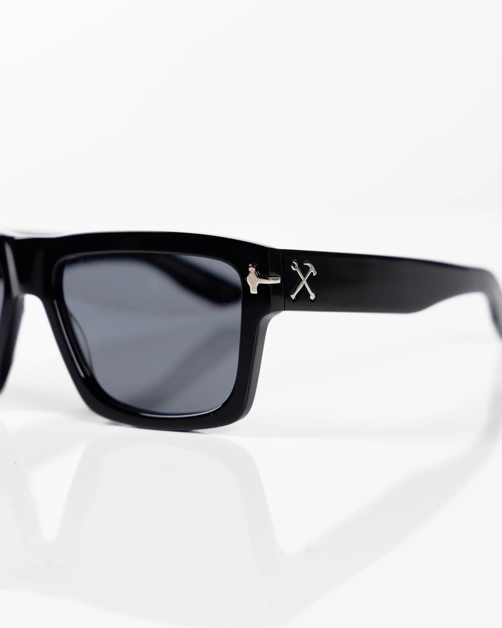 Sledge Sunglasses - Black & Grey Polarised - Image 4