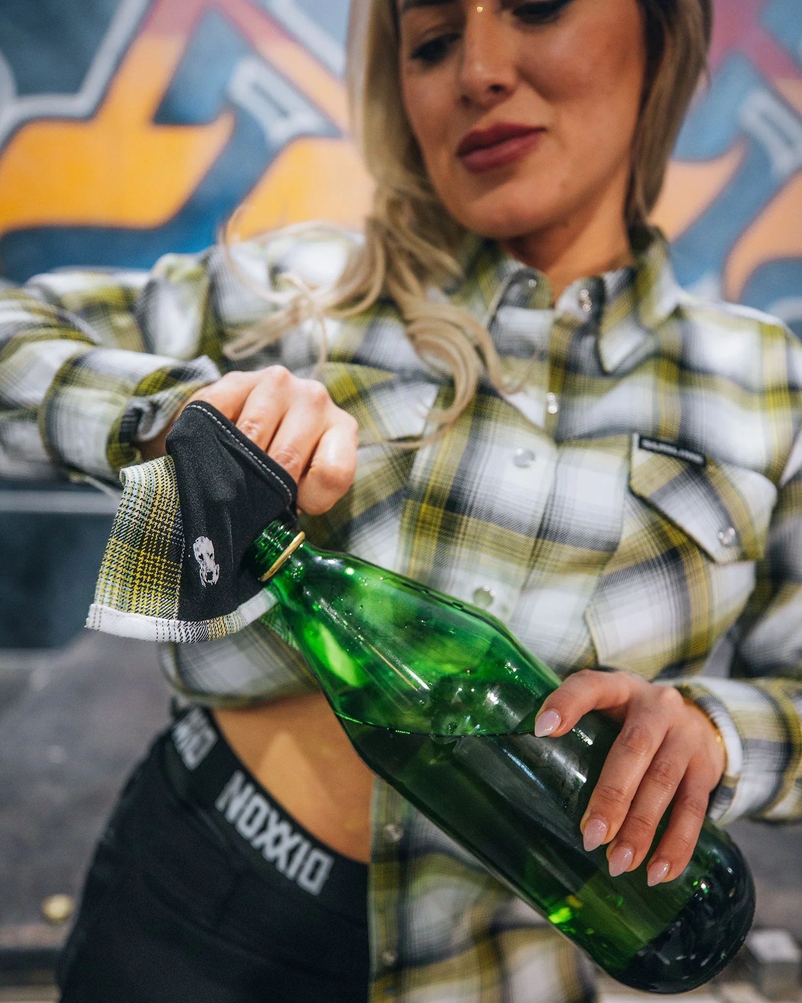 Women's Sublime 40 oz Flannel - Image 7